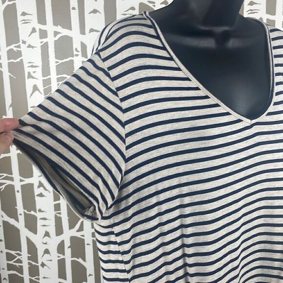 Free Kisses Striped Tunic Tee 2X Navy Oatmeal - Picture 4 of 10